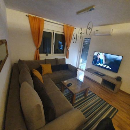 Apartman Lux Doboj Eksteriør billede