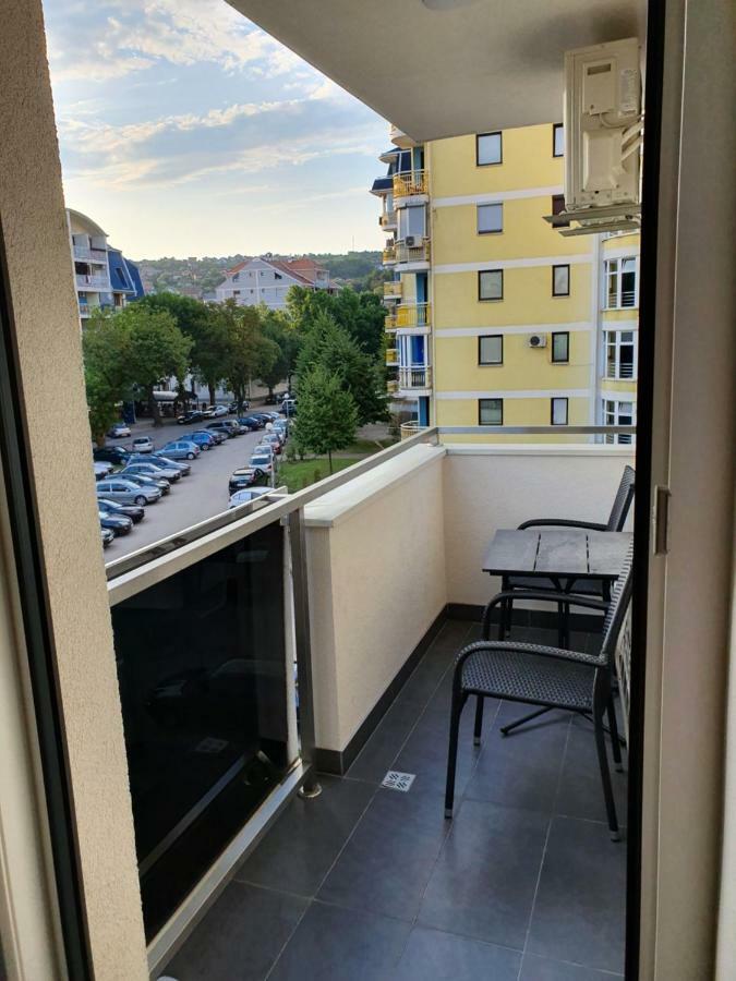 Apartman Lux Doboj Eksteriør billede