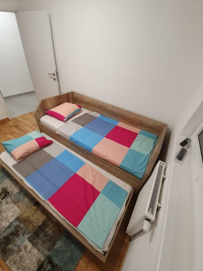 Apartman Lux Doboj Eksteriør billede